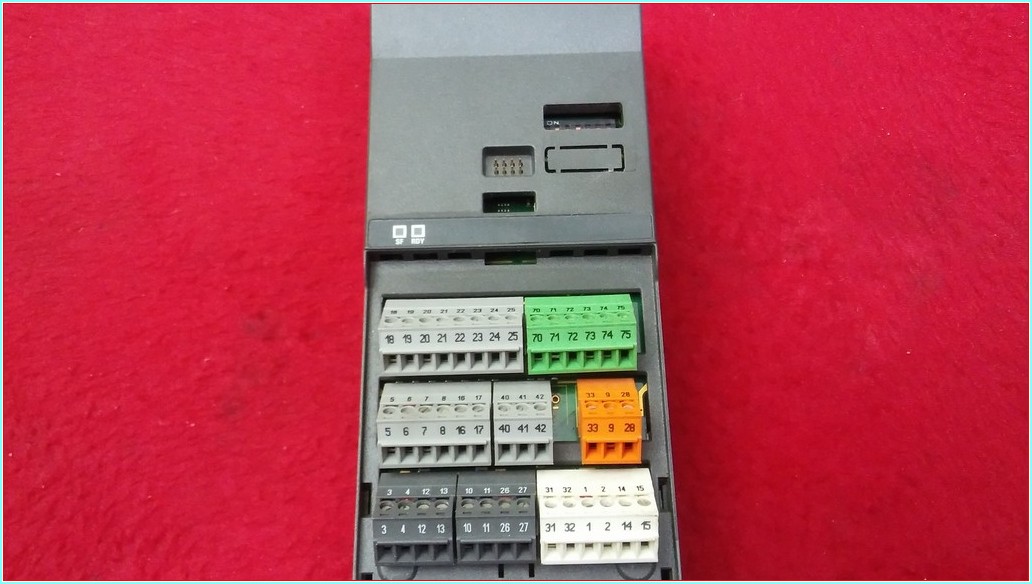 SIEMENS 6SL3244-0BA20-1BA0 SINAMICS CONTROL UNİT G120 CU240S MODÜL